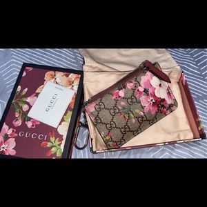 100% Authentic GG Blossom key case